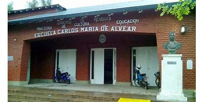 COLEGIO CARLOS MARIA DE ALVEAR