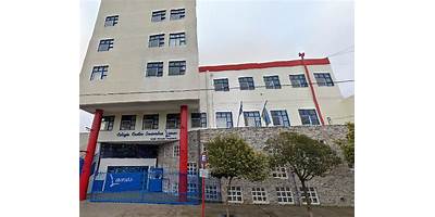 COLEGIO CARLOS SAAVEDRA LAMAS