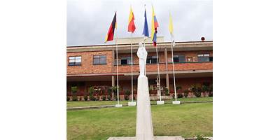 COLEGIO DIVINO SALVADOR IP.19