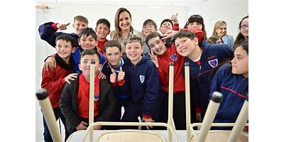 ESCUELA DR. DALMACIO VELEZ SARSFIELD
