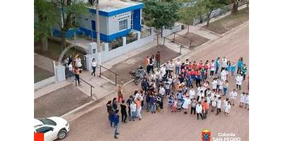 ESCUELA ELSA MOLINA DE CODO