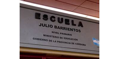 ESCUELA JULIO ROBERTO BARRIENTOS