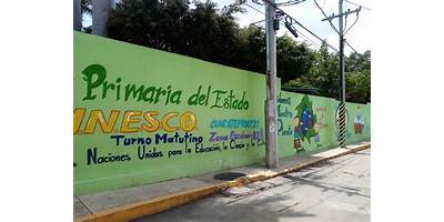 ESCUELA U.N.E.S.C.O.