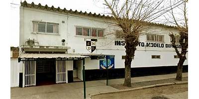INSTITUTO MODELO DEFENSORES DE GLEW