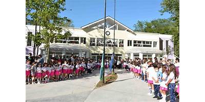 COLEGIO HUGO MIDÓN