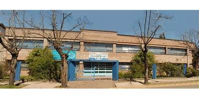 COLEGIO SER PIERO DA VINCI