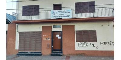 ESCUELA ANTONIO SARELLI