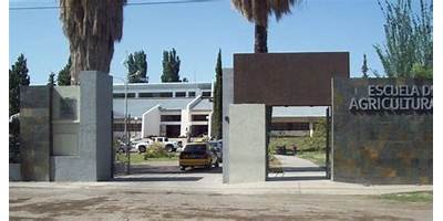 ESCUELA DE AGRICULTURA