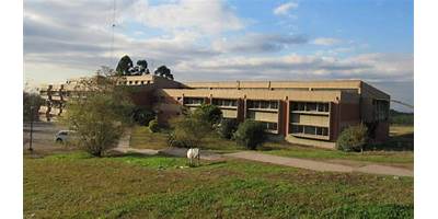 ESCUELA DE AGRICULTURA Y SACAROTECNIA