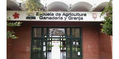 ESCUELA DE AGRICULTURA,GANADERIA Y GRANJA