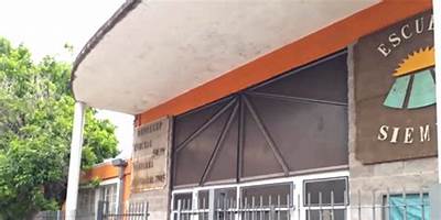 ESCUELA DE EDUCACION INTEGRAL SIEMBRA