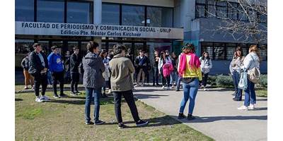 ESCUELA DE EDUCACIÓN SECUNDARIA Nº4