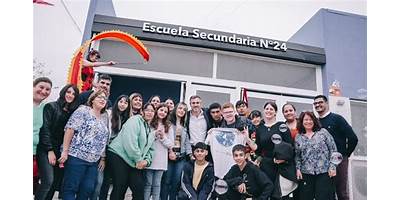 ESCUELA DE EDUCACIÓN SECUNDARIA Nº5 MARÍA ADELA LUCHETTI DE FERNÁNDEZ DE MONJARDÍN
