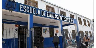 ESCUELA DE EDUCACIÓN SECUNDARIA TÉCNICA Nº3