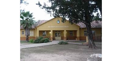ESCUELA DE EDUCACION TECNICA EX N°5143