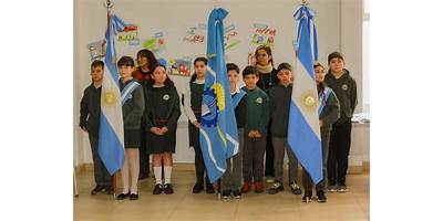 ESCUELA YSGOL Y CWM N° 1745