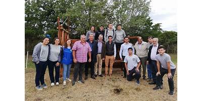 I.P.E.A. Nº 239 HECTOR M.C. REYNAL