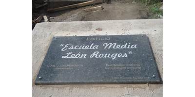 ESC. MEDIA DE LEON ROUGES