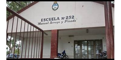 ESC. N° 252  MANUEL ARROYO Y PINEDO