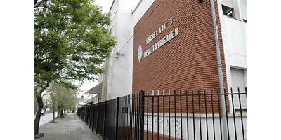 ESCUELA DE EDUCACIÓN PRIMARIA Nº5 HIPÓLITO YRIGOYEN