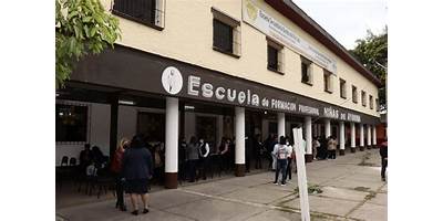 ESCUELA DE EDUCACIÓN PRIMARIA Nº70 NIÑAS DE AYOHUMA