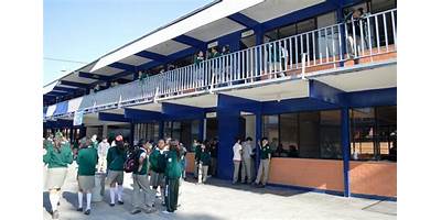 ESCUELA DE EDUCACIÓN SECUNDARIA 13 DE JUNIO