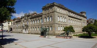 ESCUELA DE EDUCACIÓN SECUNDARIA Nº84