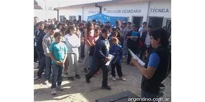 ESCUELA DE EDUCACIÓN SECUNDARIA TÉCNICA Nº3