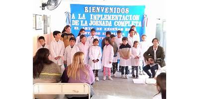 ESCUELA N° 884 / JI N° 884 (JORNADA COMPLETA)