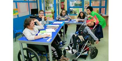 CENTRO DE RECURSOS EDUCATIVOS PARA PERSONAS CON DISCAPACIDAD JULIAN BAQUERO