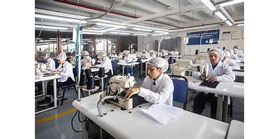 EXTENSION AULICA QUE FUNCIONA EN LA EMPRESA TEXTIL TN PLANTEX (ESCUELA TECNICA PEDRO FERRE)