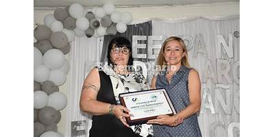 E.E.M.P.A. NRO 1310 BANDERA ARGENTINA