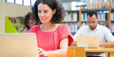 ESCUELA PUBLICA DIGITAL DE ADULTOS 82LAS AGUADAS