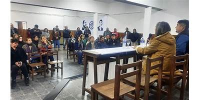 EXTENSION AULICA DE ADULTOS QUE FUNCIONA EN COL. ARTURO FRONDIZI (CESPA Nº 9)