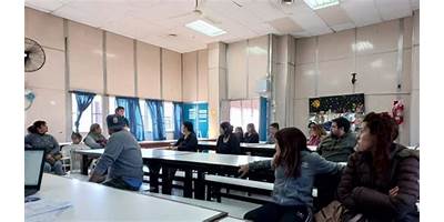 EXTENSION AULICA DE ADULTOS QUE FUNCIONA EN COL. CAUTIVAS CORRENTINAS (CESPA Nº 9)