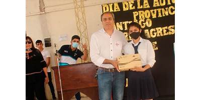ESC.N°153 DOMINGO ORONA