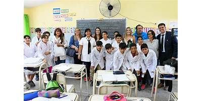 ESCUELA N° 300 PRIMITIVO VARELA