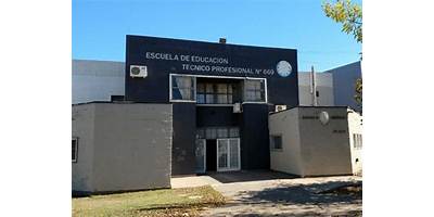 ESCUELA N° 669
