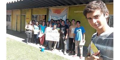 ESCUELA Nº 33 DR.TOMAS LUIS POZZI