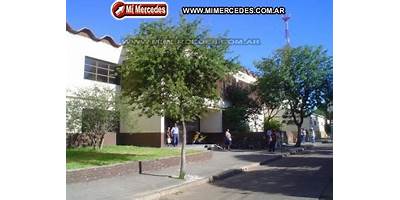ESCUELA Nº 82 AMADO BONPLAND