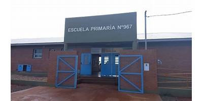 ESCUELA Nº 967
