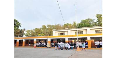 ESCUELA PRIMARIA  13