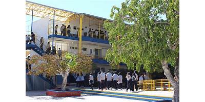 ESCUELA SAN PEDRO APOSTOL IP 22