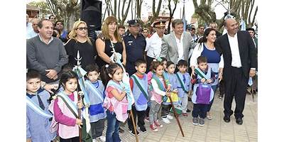 ESCUELA SANTISIMA TRINIDAD