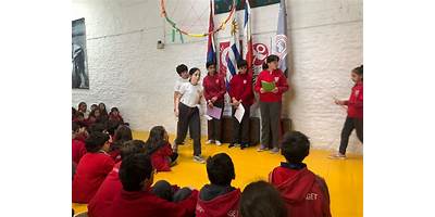 LOS 33 ORIENTALES 18