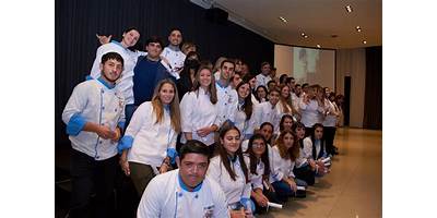 ESCUELA DE HOTELERÍA Y GASTRONOMÍA