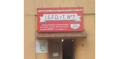 INSTITUTO DE TECNICATURAS Y CAPACITACIONES PARA LA INSERCION LABORAL - TCIL
