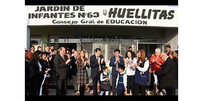 JARDIN DE INFANTES Nº 63 HUELLITAS