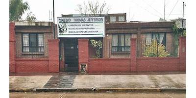 COLEGIO THOMAS JEFFERSON (JARDIN)