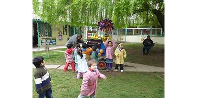 JARDÍN DE INFANTES LOS GRILLITOS